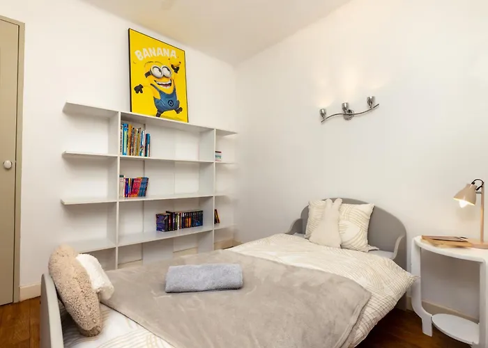 Maison Spacieuse & Calme A 9 Min De La Cite Feriehus