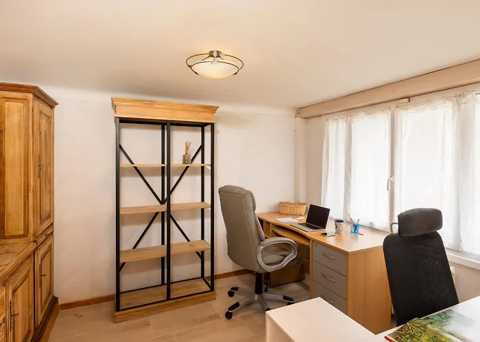 Feriehus Maison Spacieuse & Calme A 9 Min De La Cite